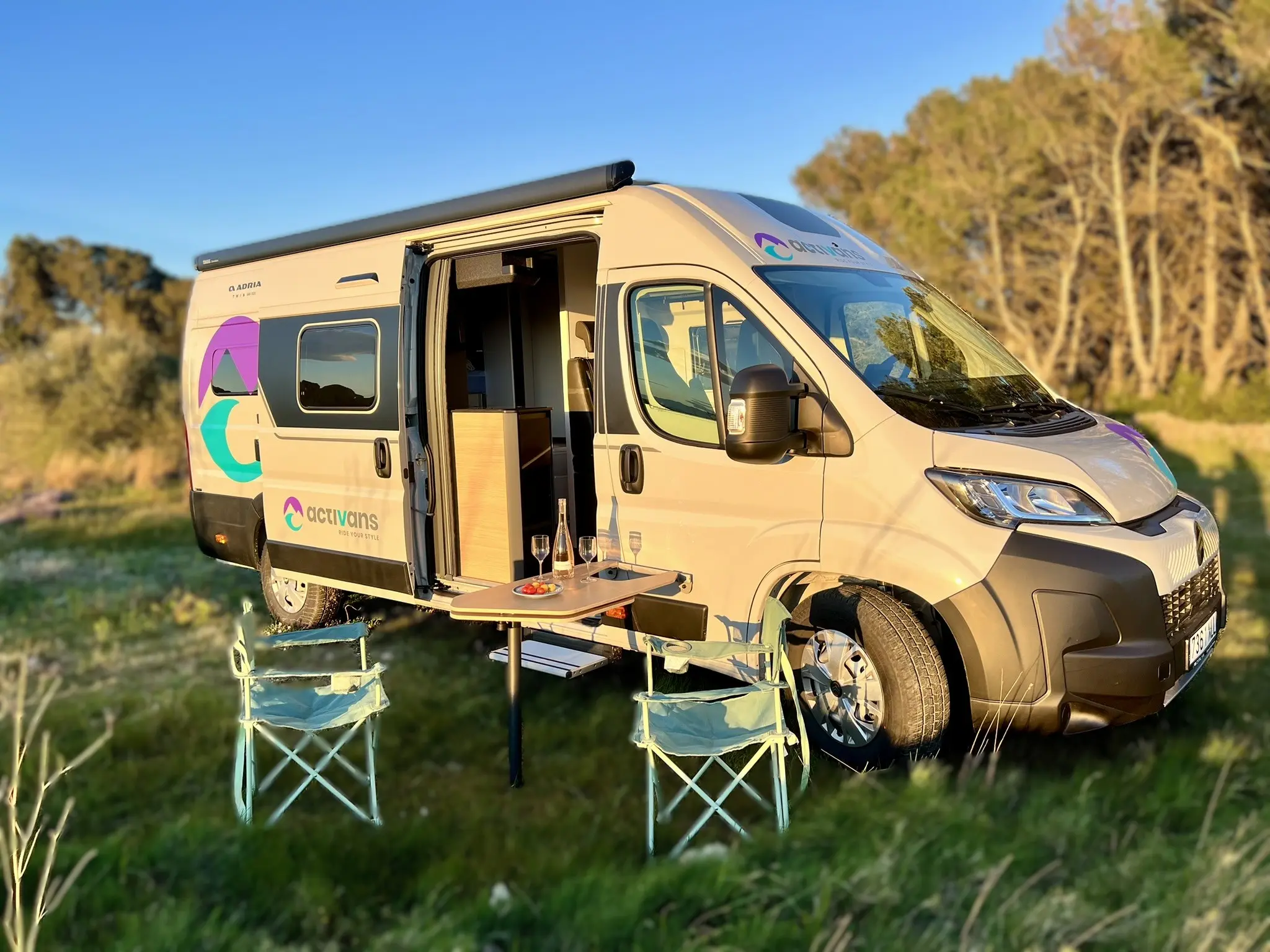Foto de Adria Twin 640 SGX