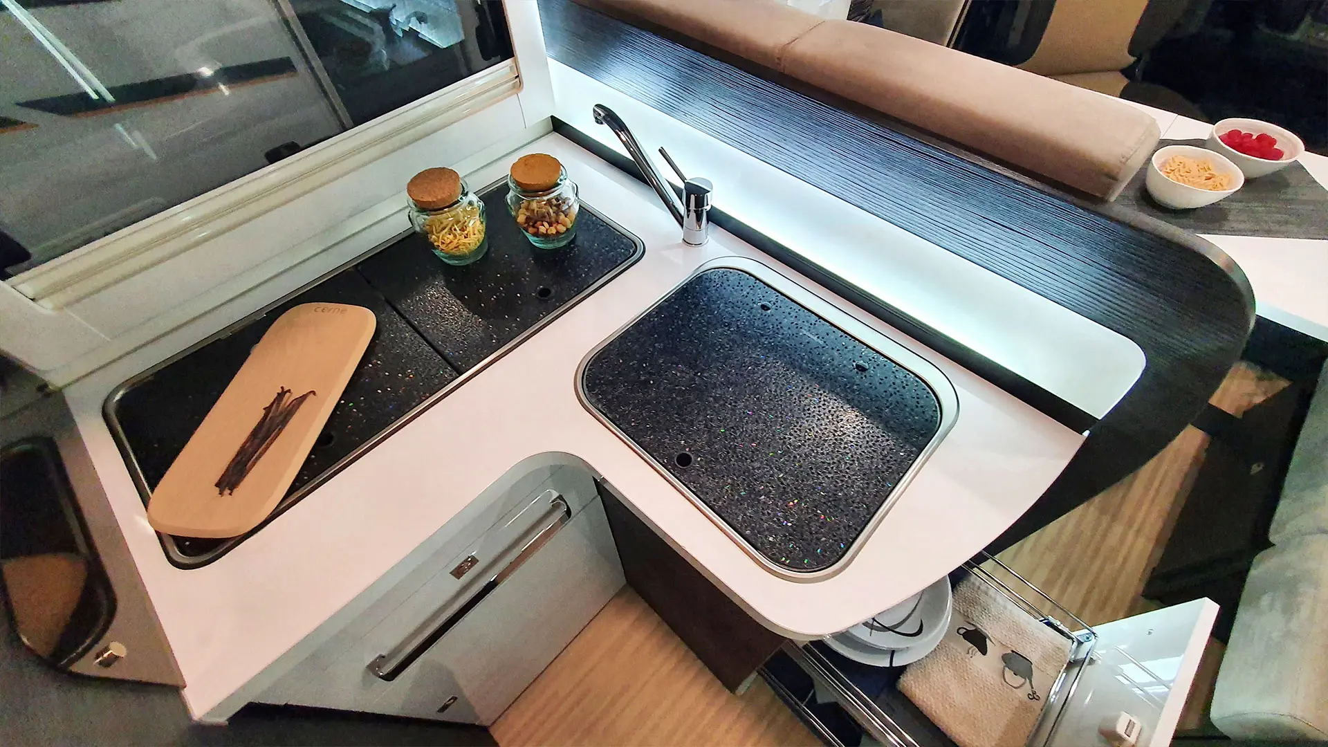 Foto de Autocaravana perfilada familiar en Pontevedra