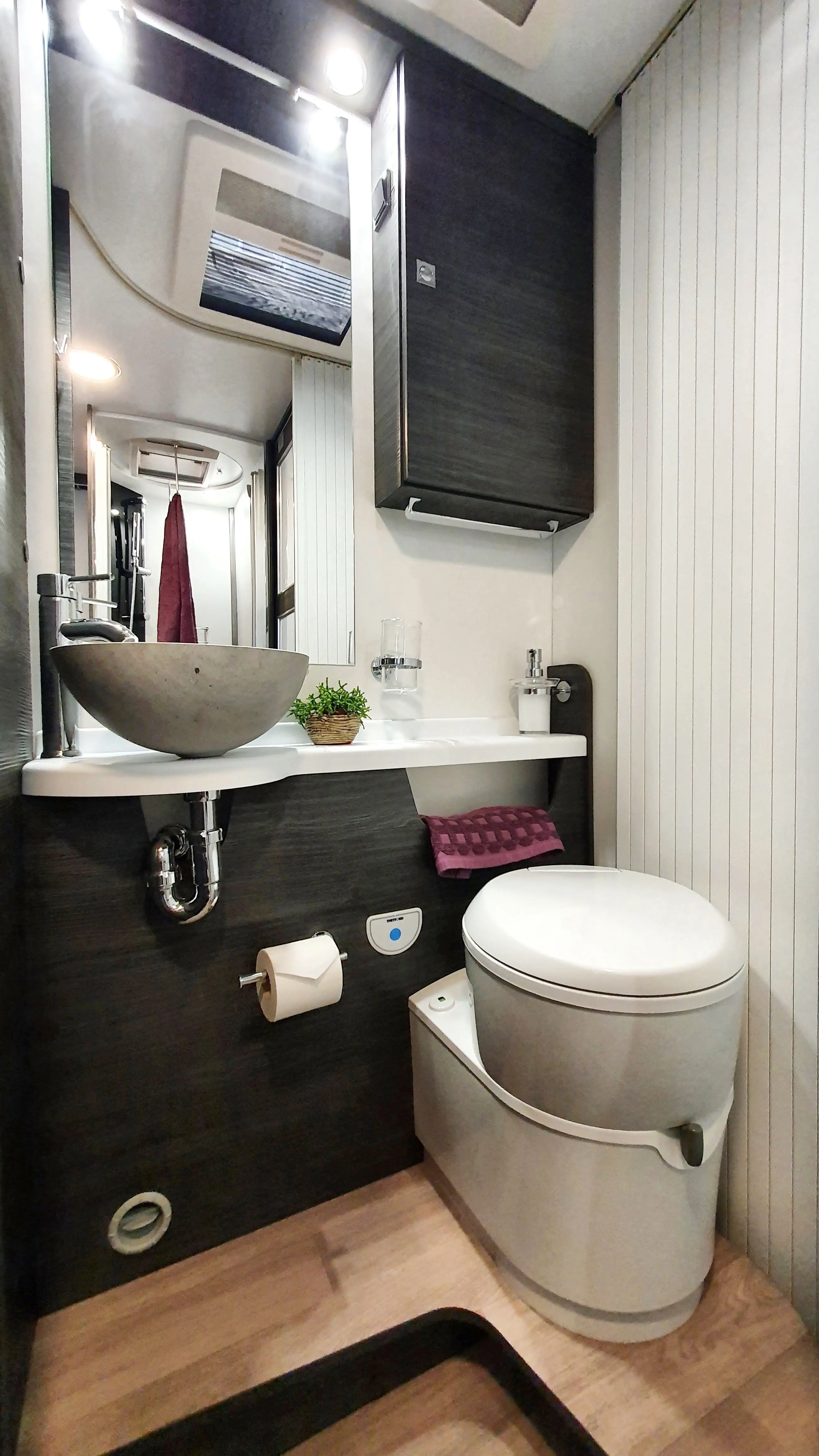 Foto de Autocaravana perfilada familiar en Pontevedra