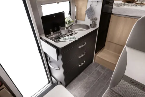 Foto de Autocaravana perfilada en Vitoria